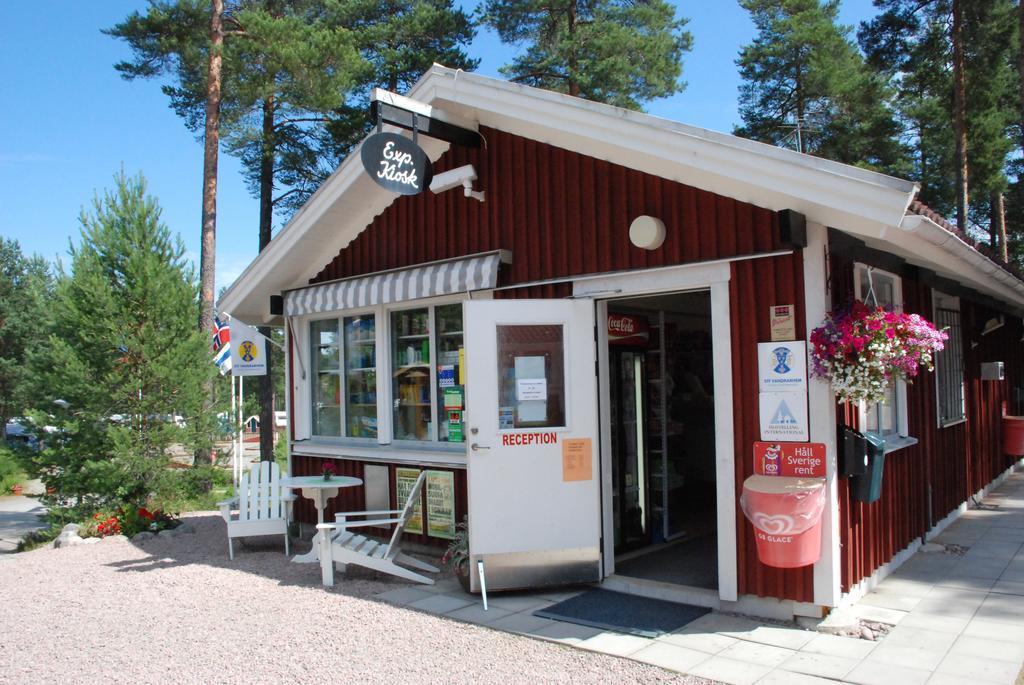 Hostel Hudiksvall Malnbaden Camping Екстер'єр фото
