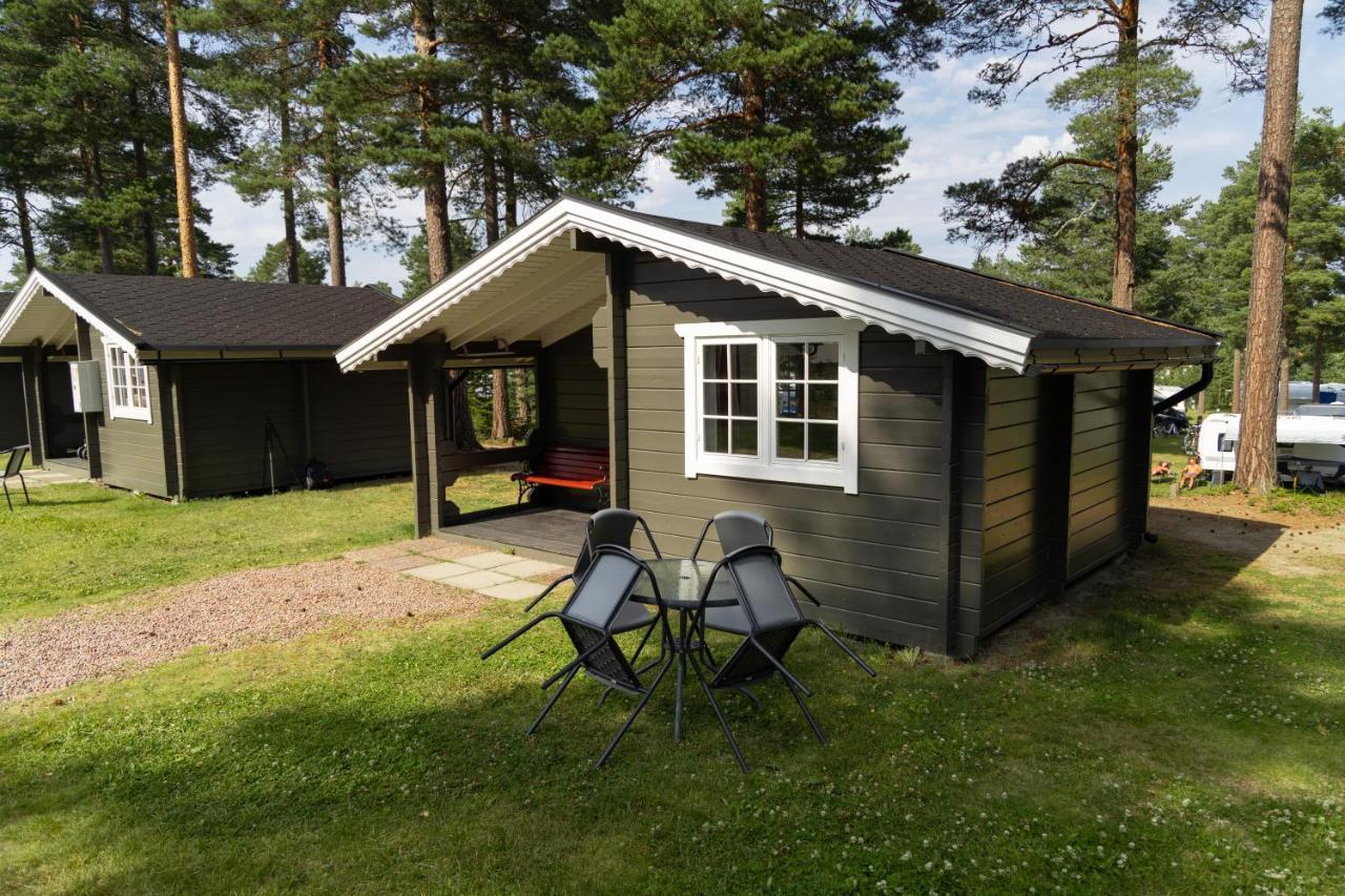 Hostel Hudiksvall Malnbaden Camping Екстер'єр фото