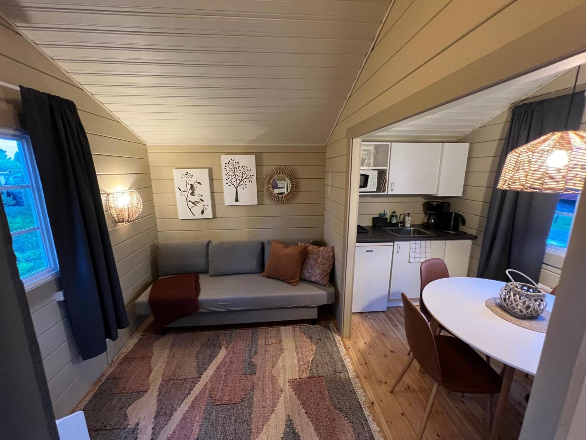 Hostel Hudiksvall Malnbaden Camping Екстер'єр фото